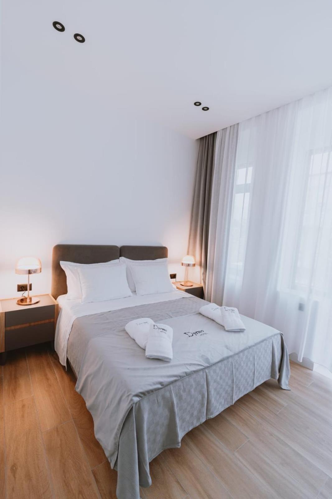 Dyrmo Hotel Berat Exterior photo